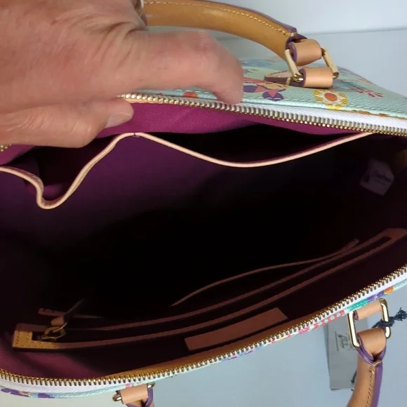 Dooney and Bourke Disney Epcot Flower and Garden NWT purse with straps Mickey - Picture 6 of 15